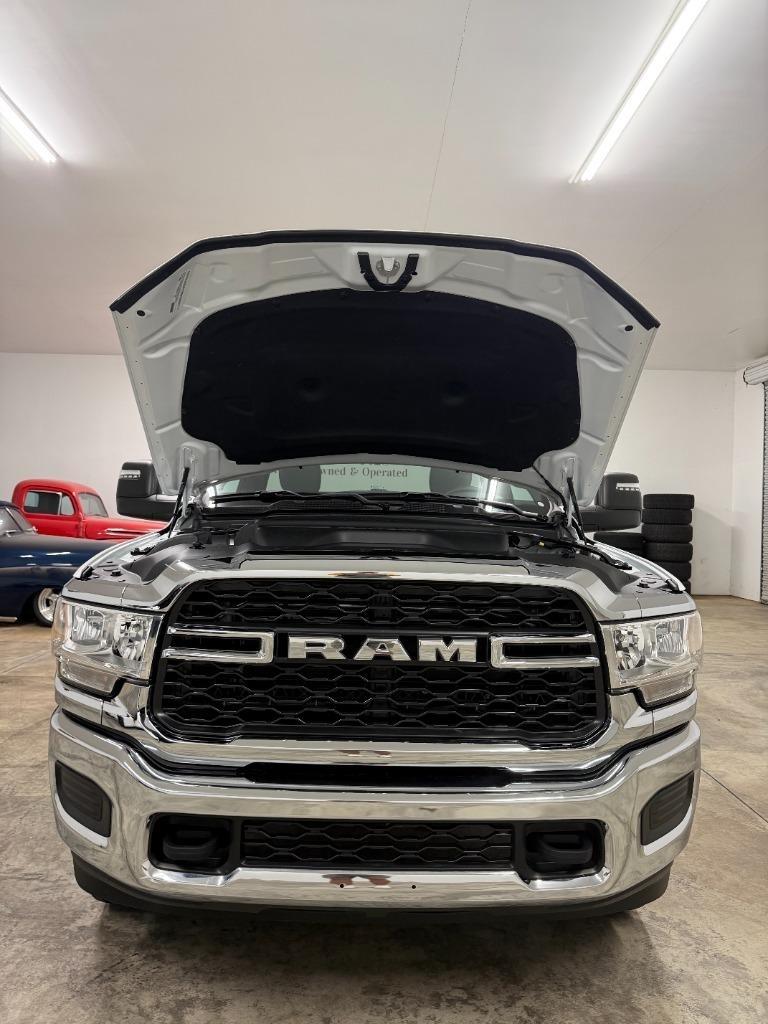 RAM 2500 ST 4WD 2024