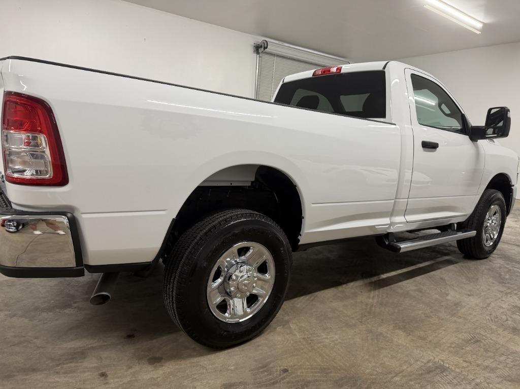 RAM 2500 ST 4WD 2024