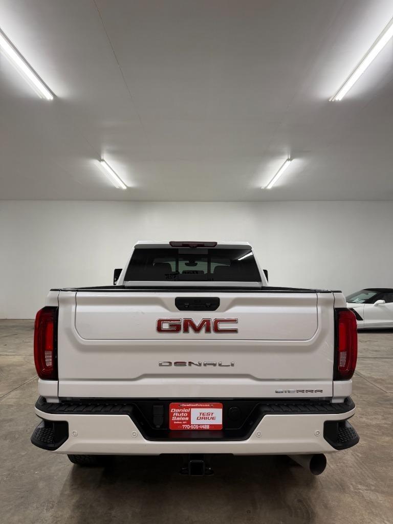 GMC Sierra 2500HD Denali Crew Cab 4WD SB 2022