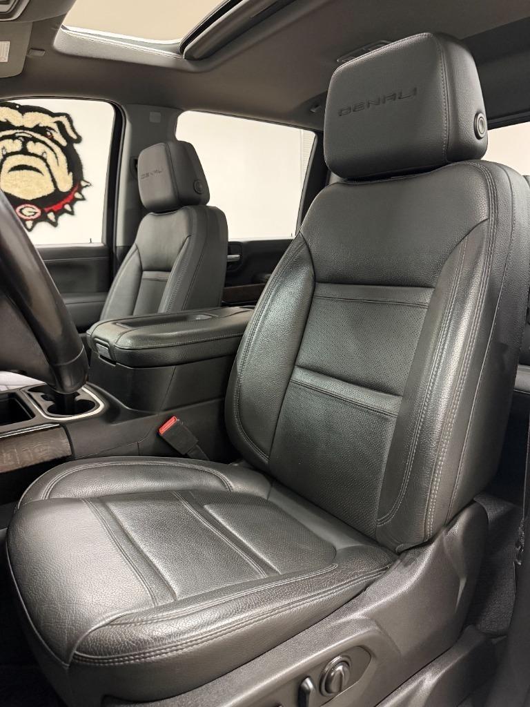 GMC Sierra 2500HD Denali Crew Cab 4WD SB 2022