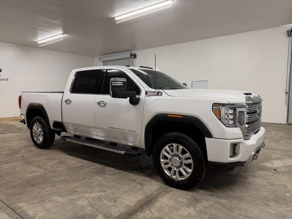 GMC Sierra 2500HD Denali Crew Cab 4WD SB 2022