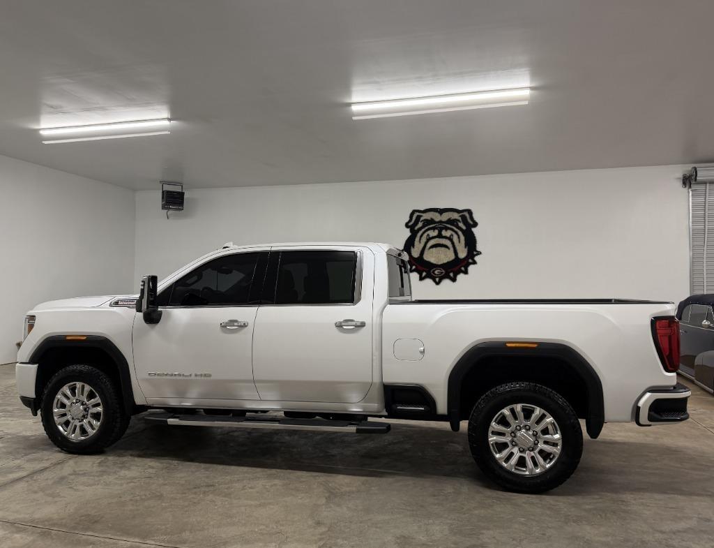 GMC Sierra 2500HD Denali Crew Cab 4WD SB 2022