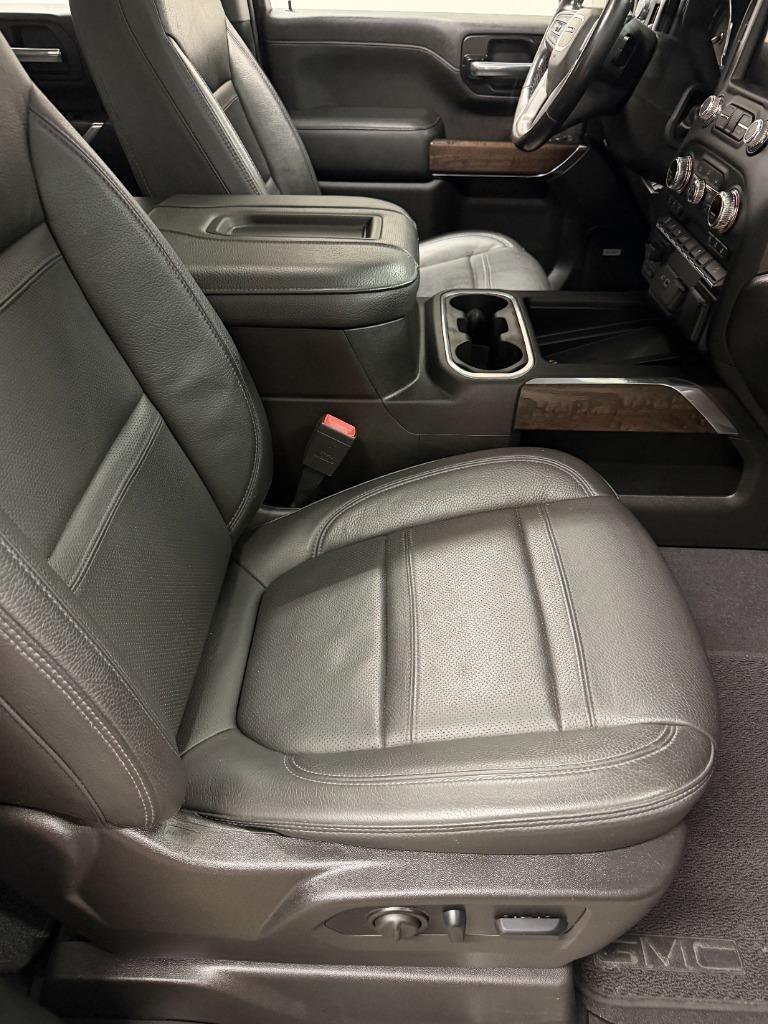 GMC Sierra 2500HD Denali Crew Cab 4WD SB 2022