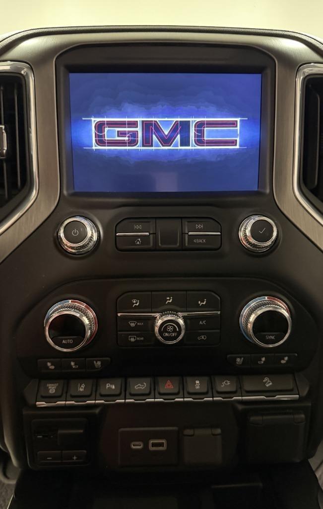 GMC Sierra 2500HD Denali Crew Cab 4WD SB 2022