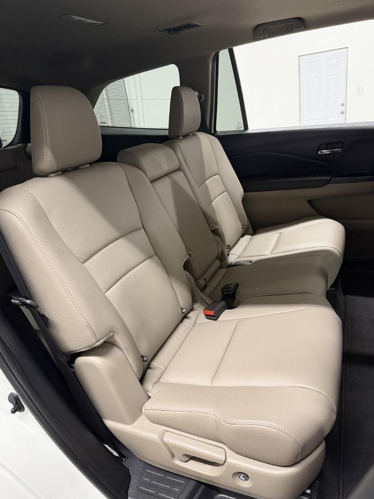 Honda Pilot EX-L w/Navigation 2017