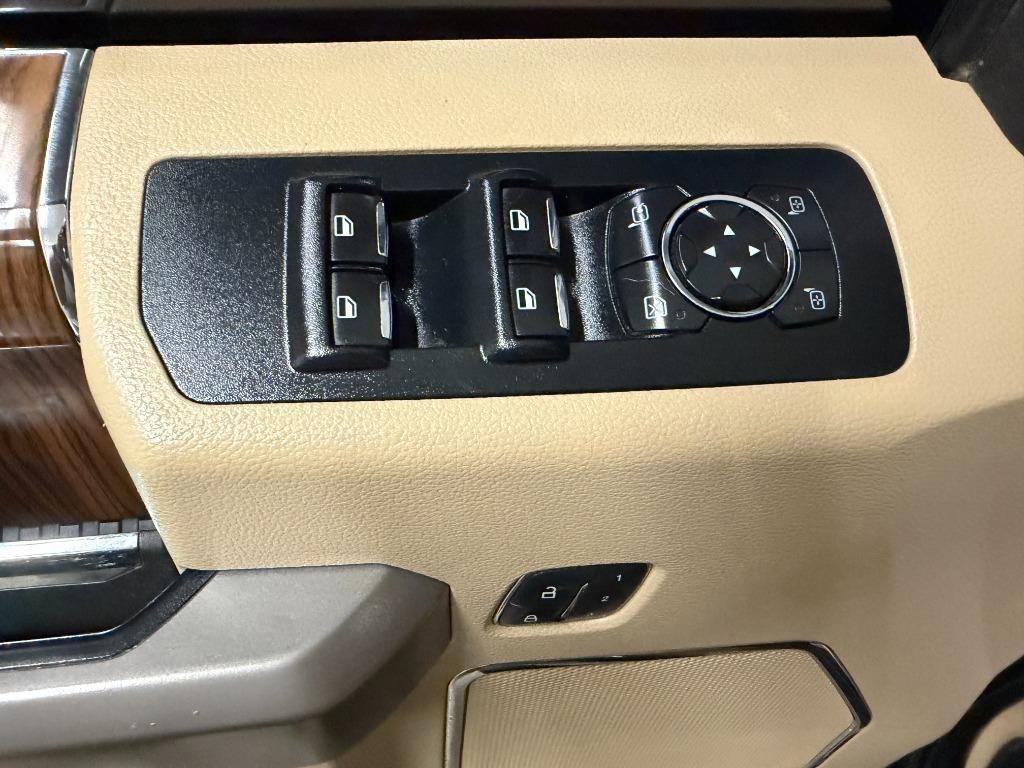 Ford F-150 Lariat SuperCrew 6.5-ft. Bed 4WD 2015