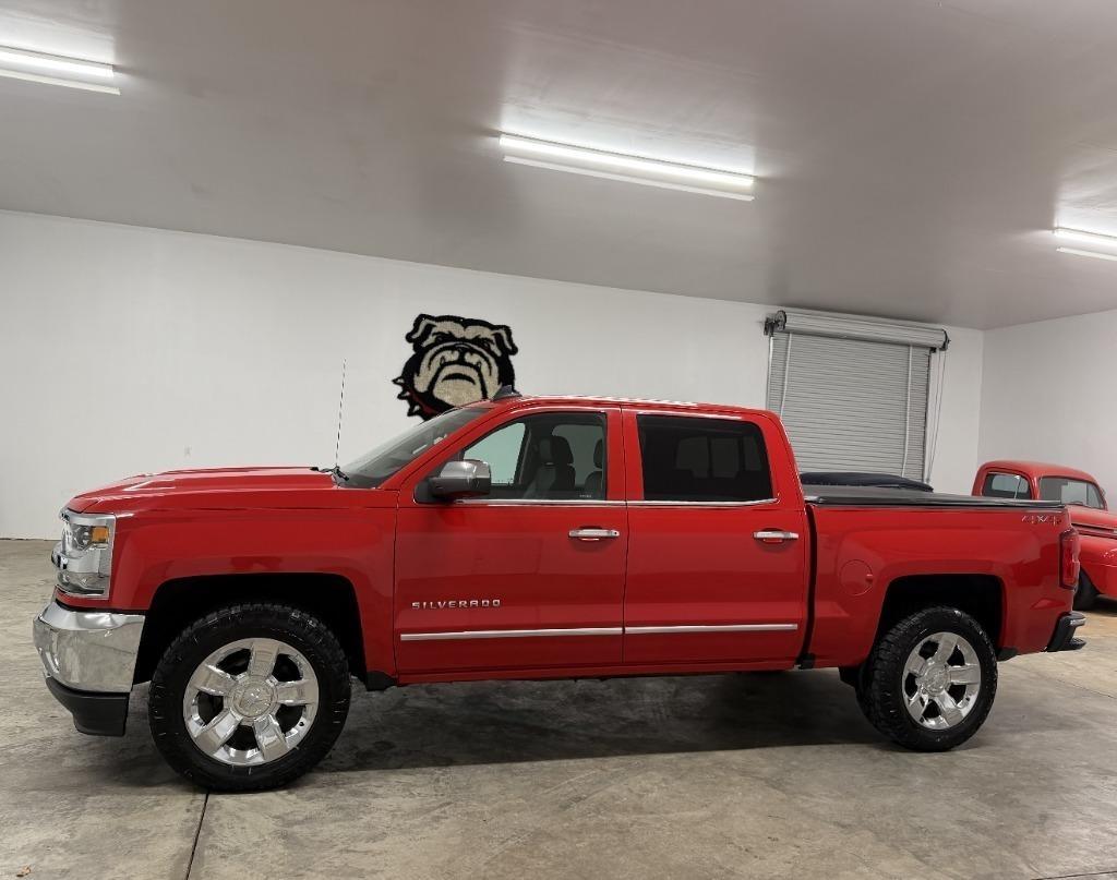 Chevrolet Silverado 1500 LTZ Crew Cab 4WD 2018
