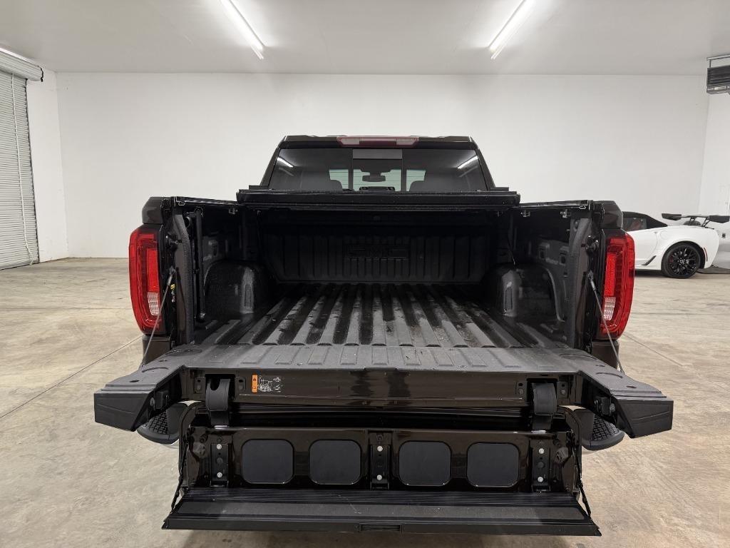 GMC Sierra 1500 SLT Crew Cab Long Box 4WD 2019