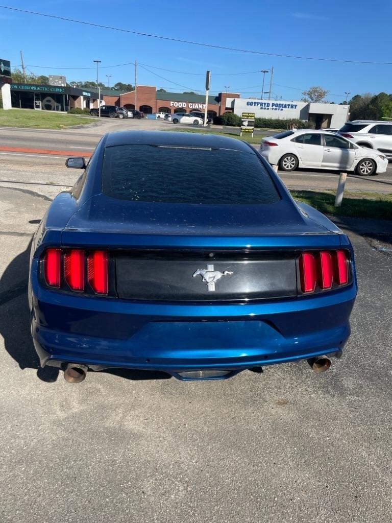 Ford Mustang V6 Coupe 2017