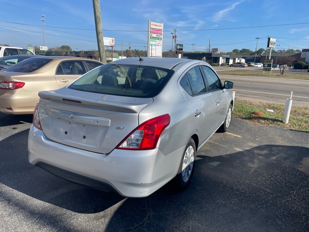 Nissan Versa 1.6 S 5M 2019