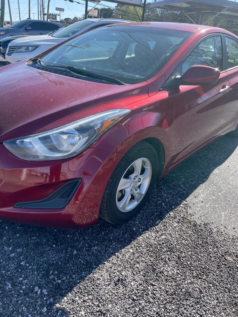 Hyundai Elantra SE 6AT 2015