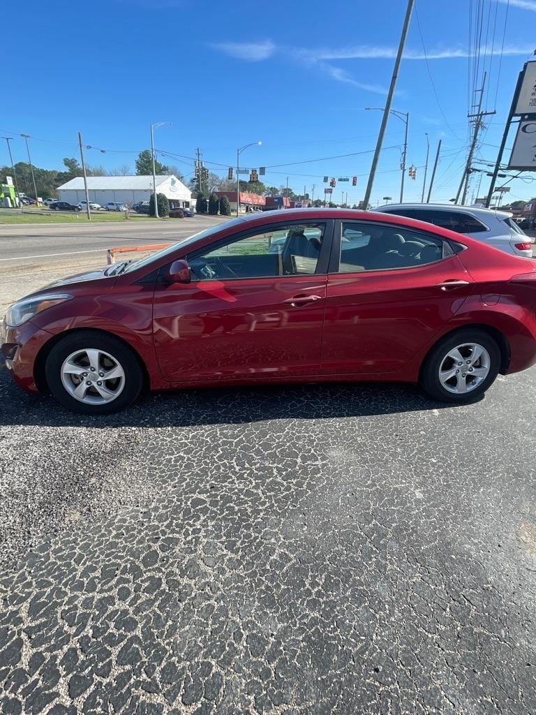 Hyundai Elantra SE 6AT 2015