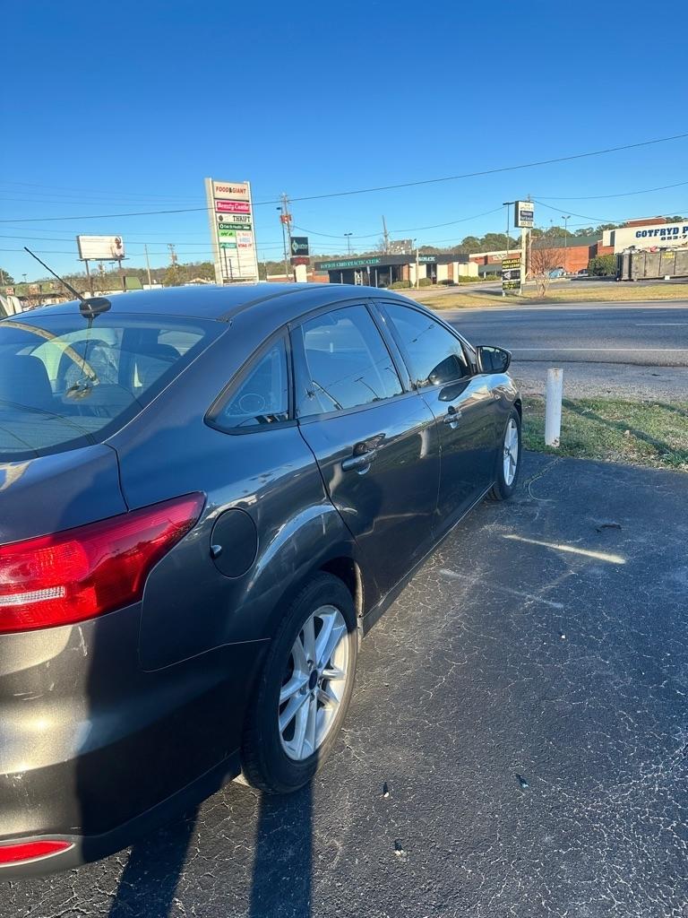Ford Focus SE Sedan 2018