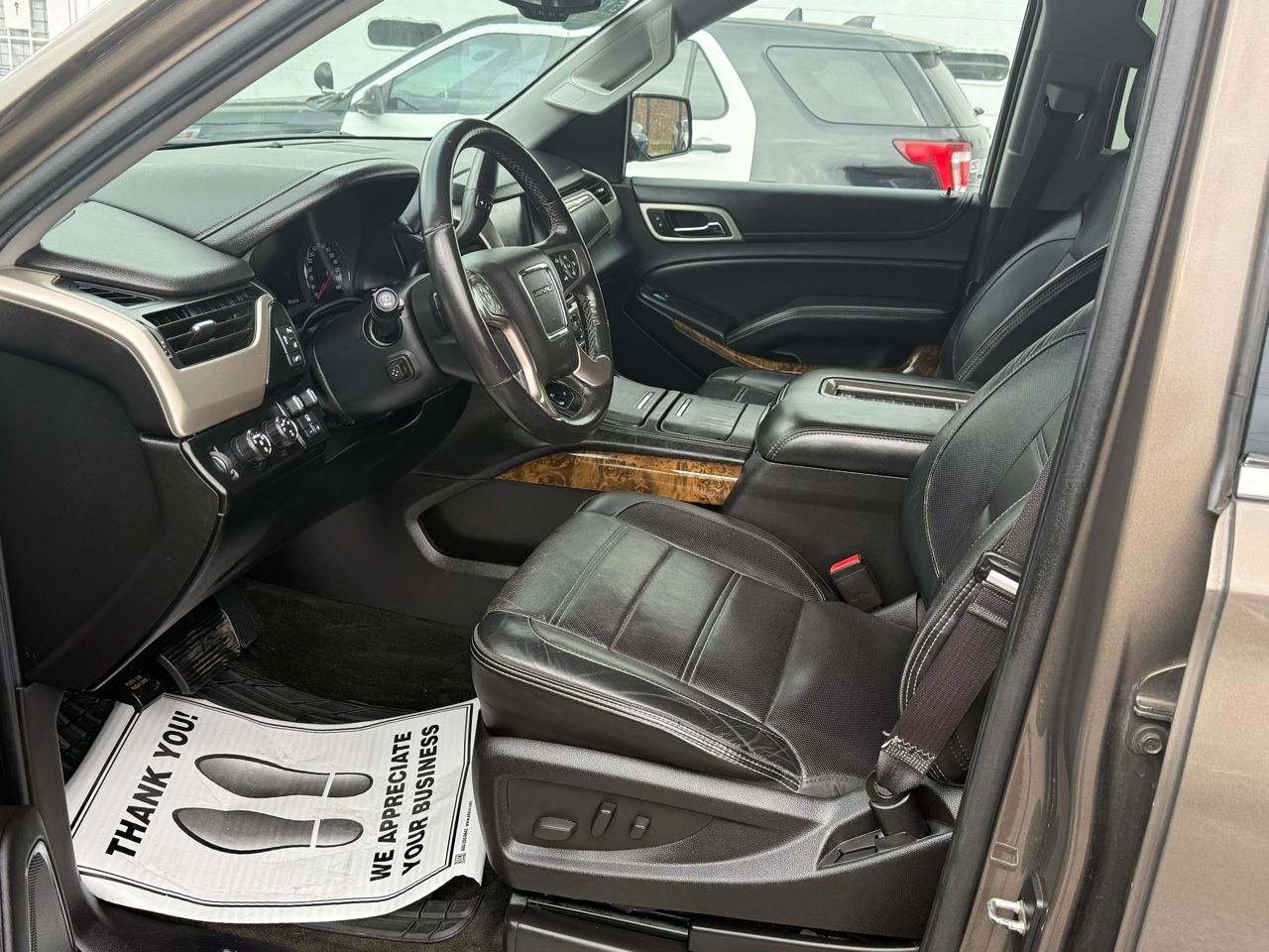 GMC Yukon Denali 4WD 2015 GMC Yukon Denali 4WD 2015