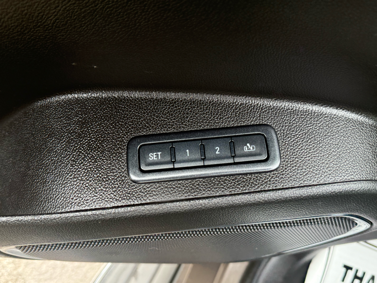 GMC Yukon Denali 4WD 2015 GMC Yukon Denali 4WD 2015