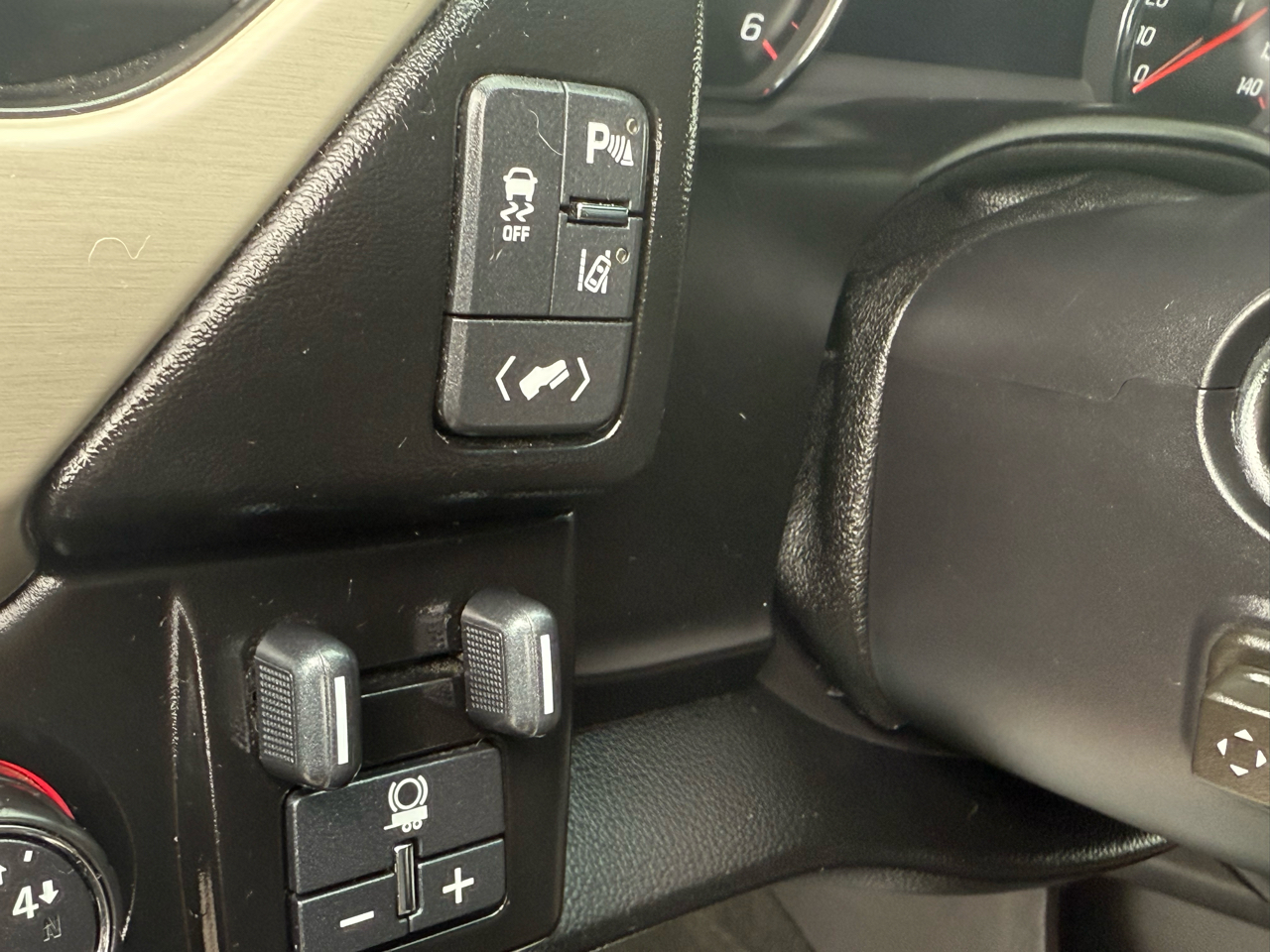 GMC Yukon Denali 4WD 2015 GMC Yukon Denali 4WD 2015