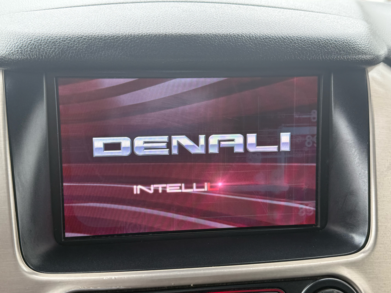 GMC Yukon Denali 4WD 2015 GMC Yukon Denali 4WD 2015