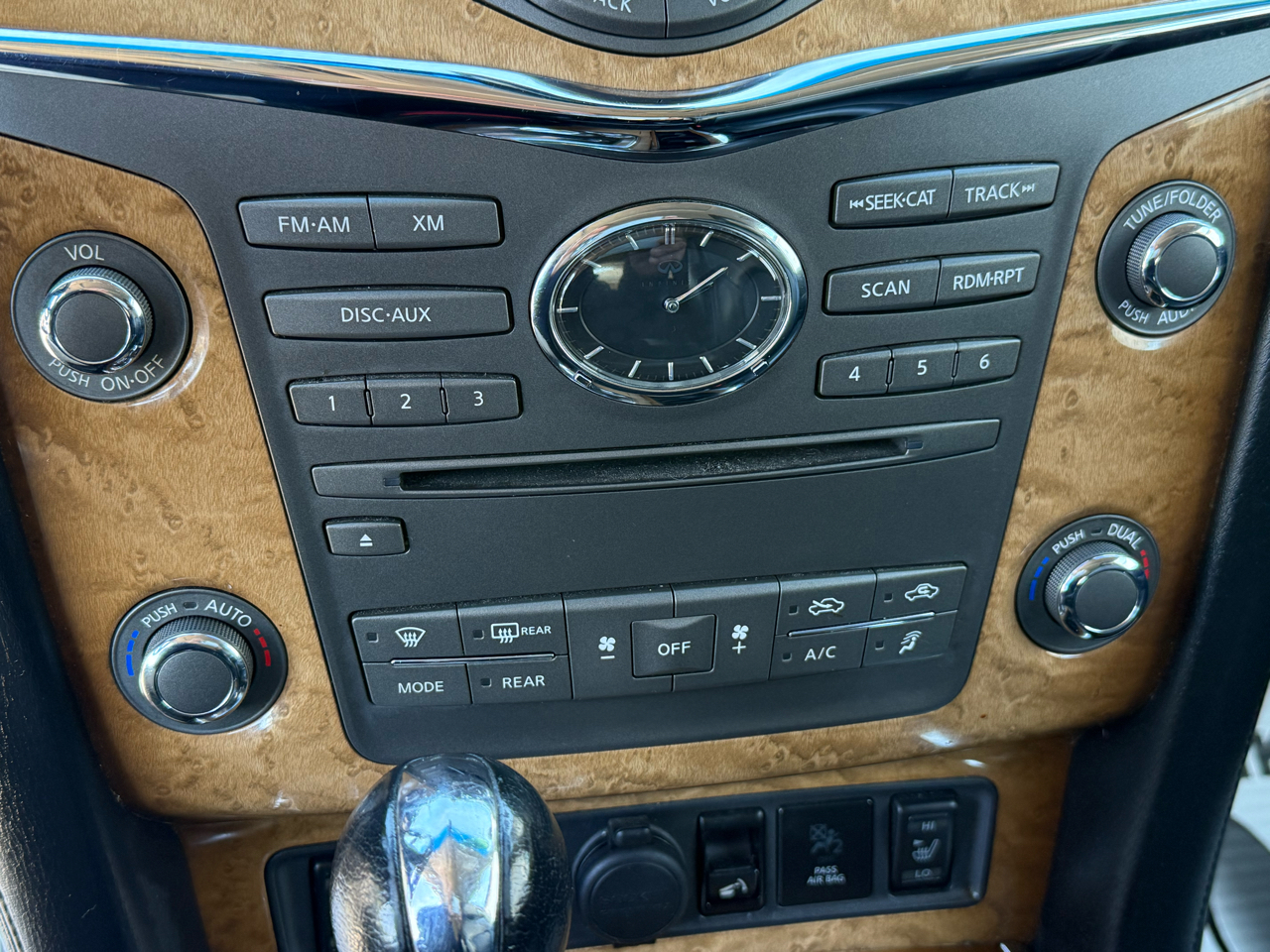 Infiniti QX56 4WD 2013 Infiniti QX56 4WD 2013