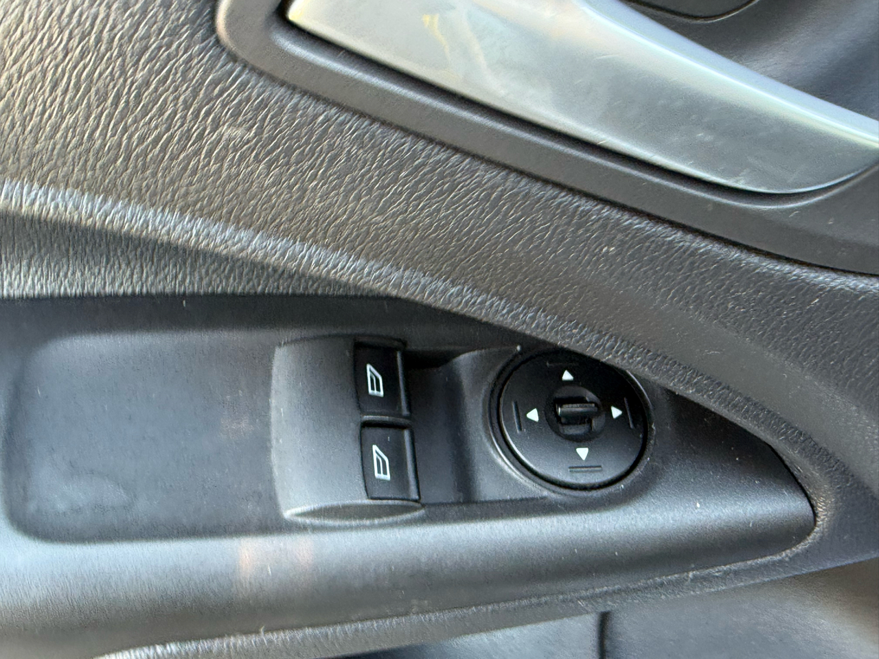 2015 Ford Transit Connect XLT photo 12