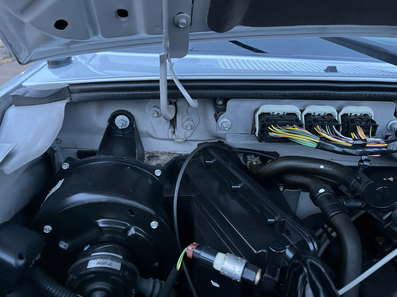 Ford Ranger Supercab 126" WB XLT 4WD 2011