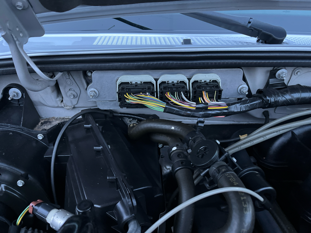 Ford Ranger Supercab 126" WB XLT 4WD 2011