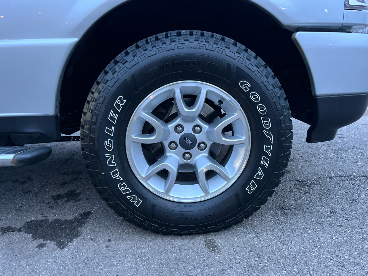 Ford Ranger Supercab 126" WB XLT 4WD 2011