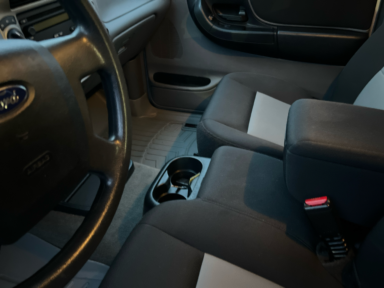 Ford Ranger Supercab 126" WB XLT 4WD 2011