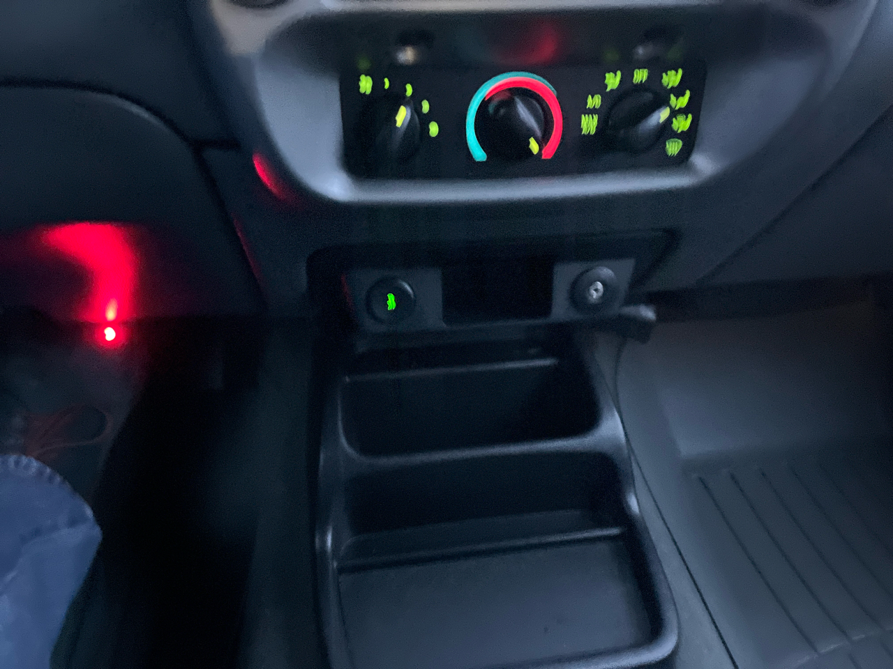 Ford Ranger Supercab 126" WB XLT 4WD 2011