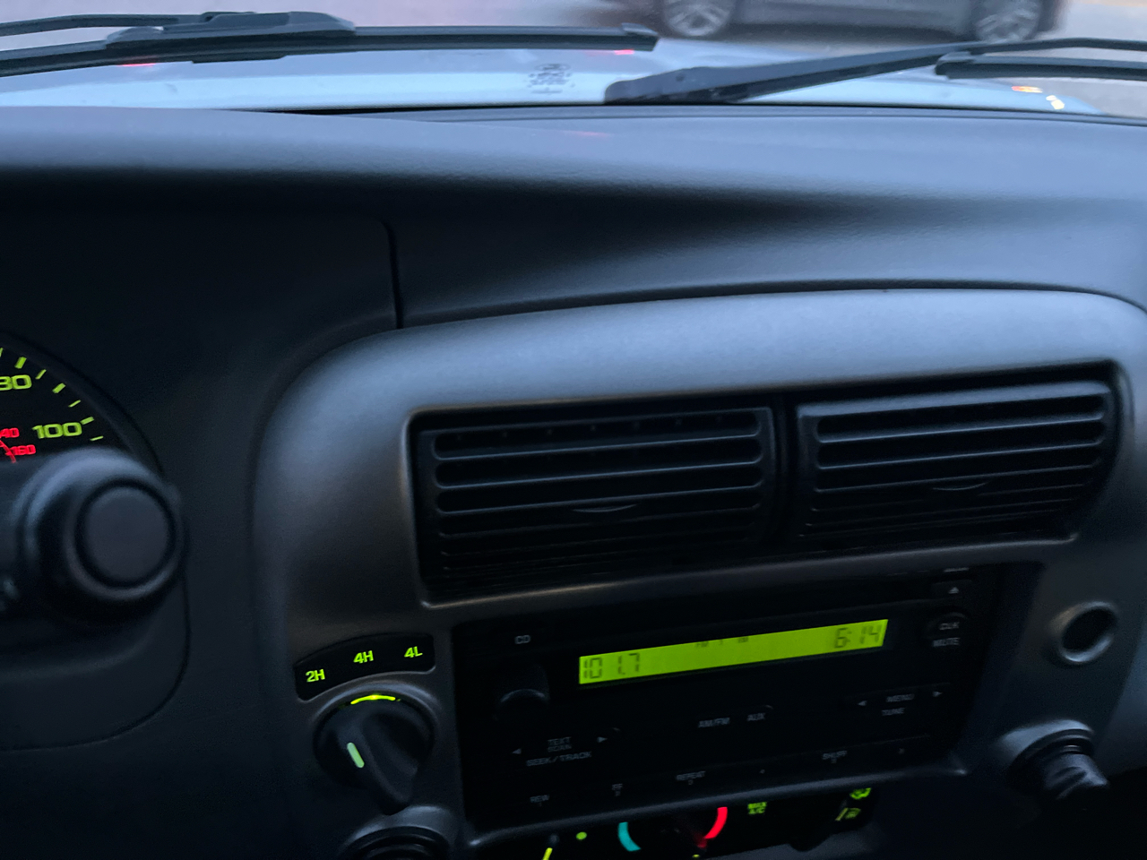 Ford Ranger Supercab 126" WB XLT 4WD 2011