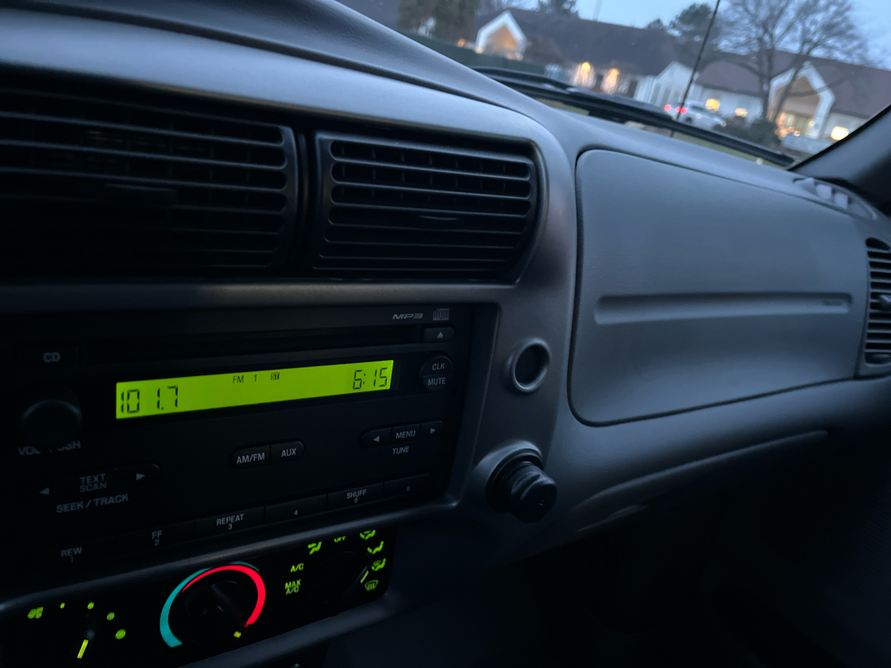 Ford Ranger Supercab 126" WB XLT 4WD 2011