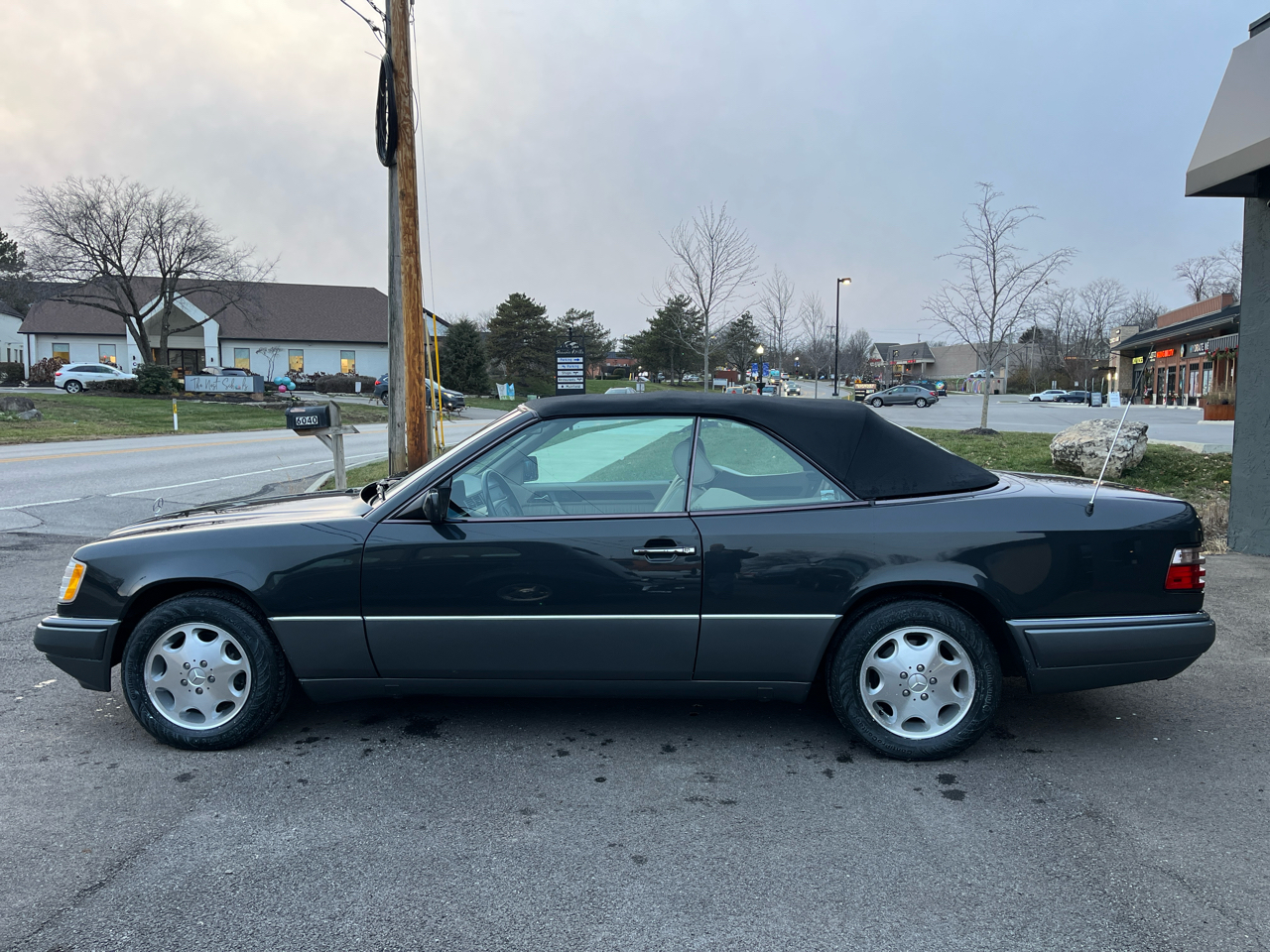 Mercedes-Benz E-Class E320 Cabriolet 1995