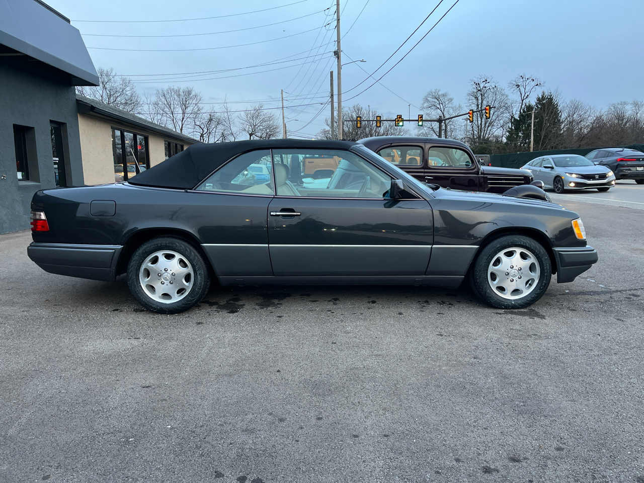Mercedes-Benz E-Class E320 Cabriolet 1995