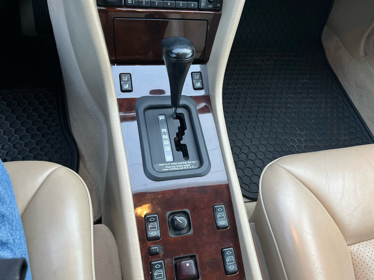 Mercedes-Benz E-Class E320 Cabriolet 1995