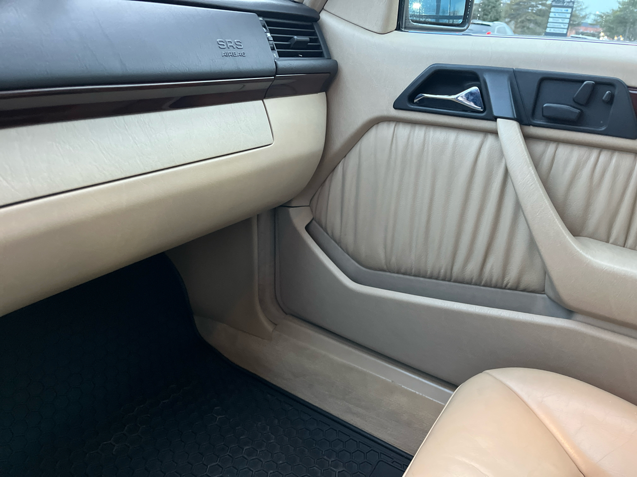 Mercedes-Benz E-Class E320 Cabriolet 1995