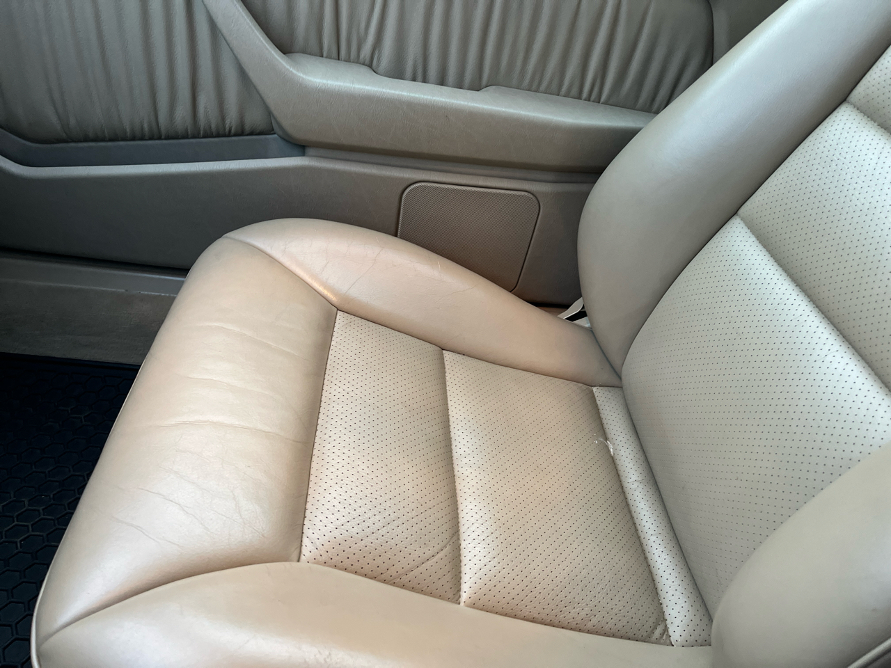 Mercedes-Benz E-Class E320 Cabriolet 1995