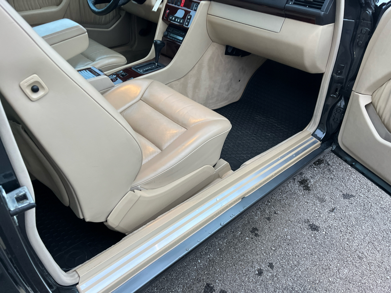 Mercedes-Benz E-Class E320 Cabriolet 1995