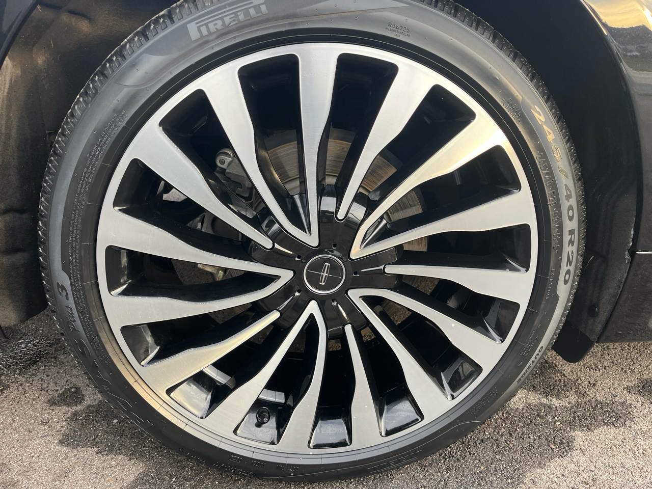 Lincoln Continental  2019