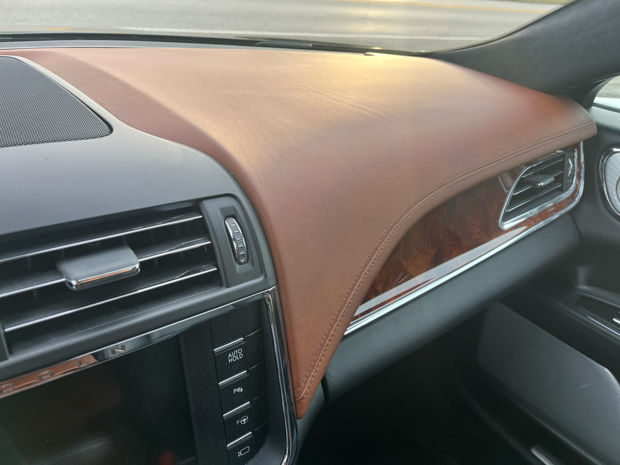 Lincoln Continental  2019