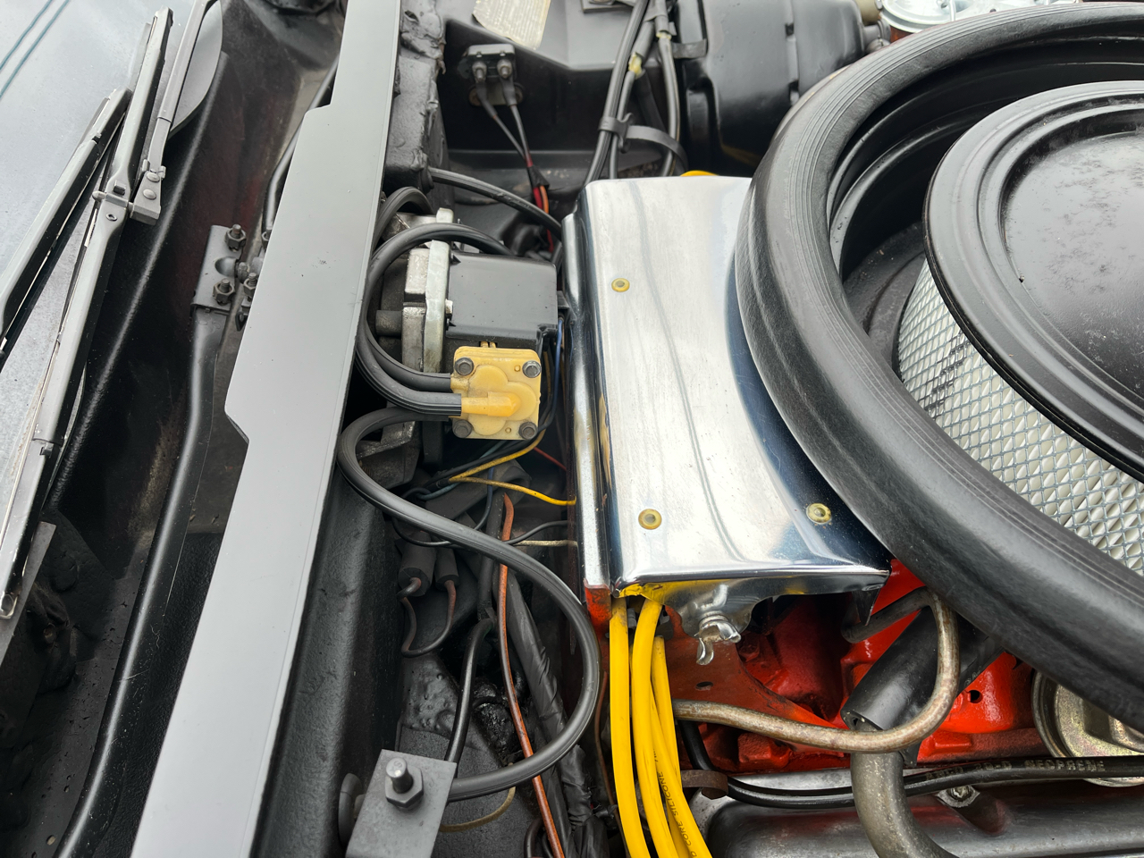 Chevrolet Corvette 2D Coupe 1974