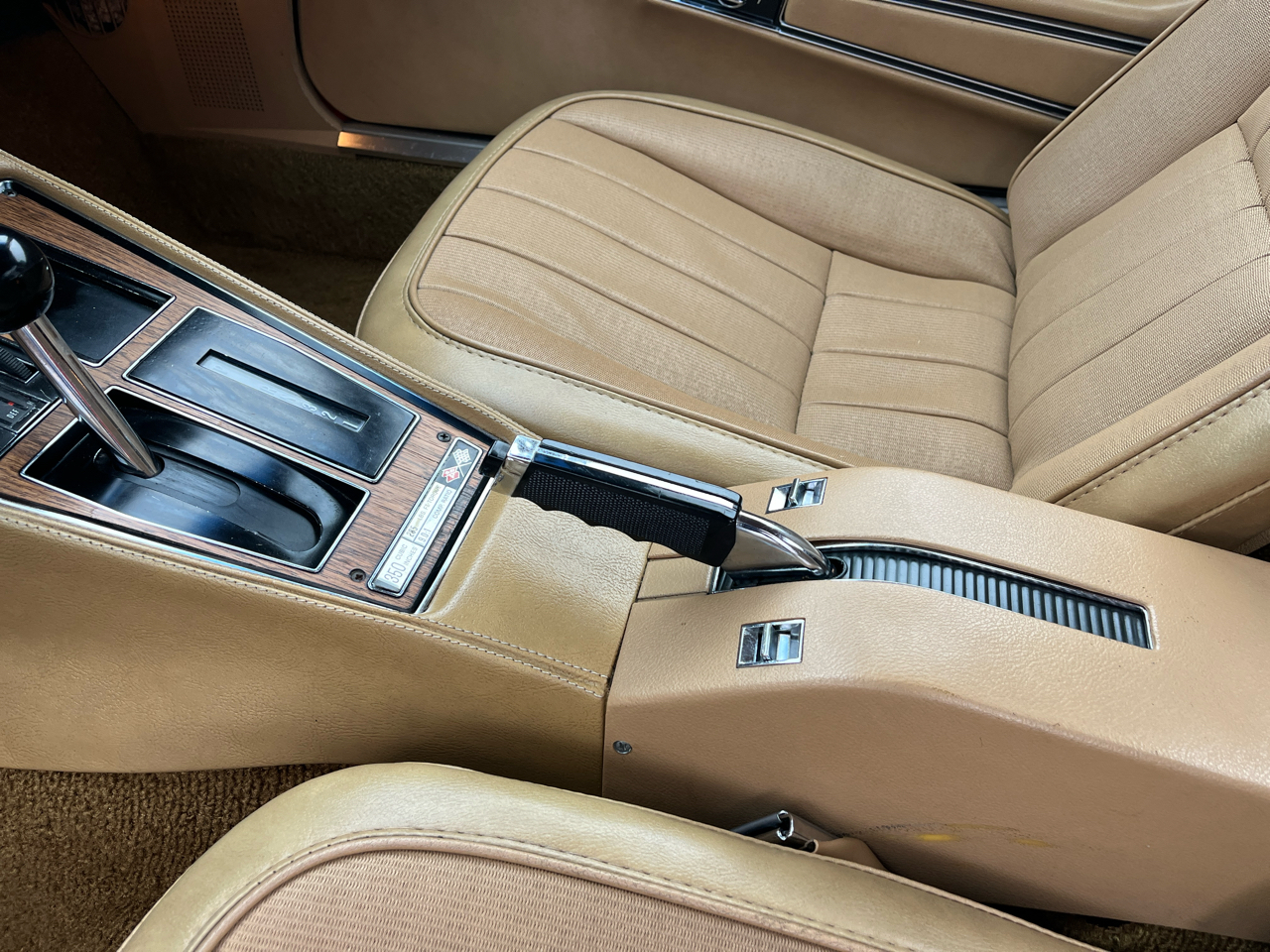 Chevrolet Corvette 2D Coupe 1974