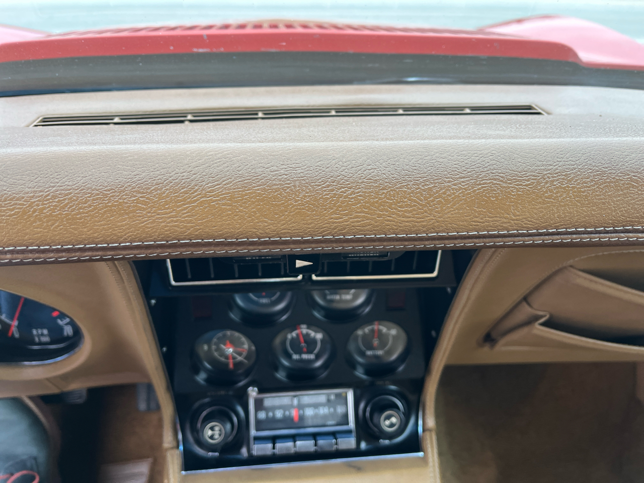 Chevrolet Corvette 2D Coupe 1974