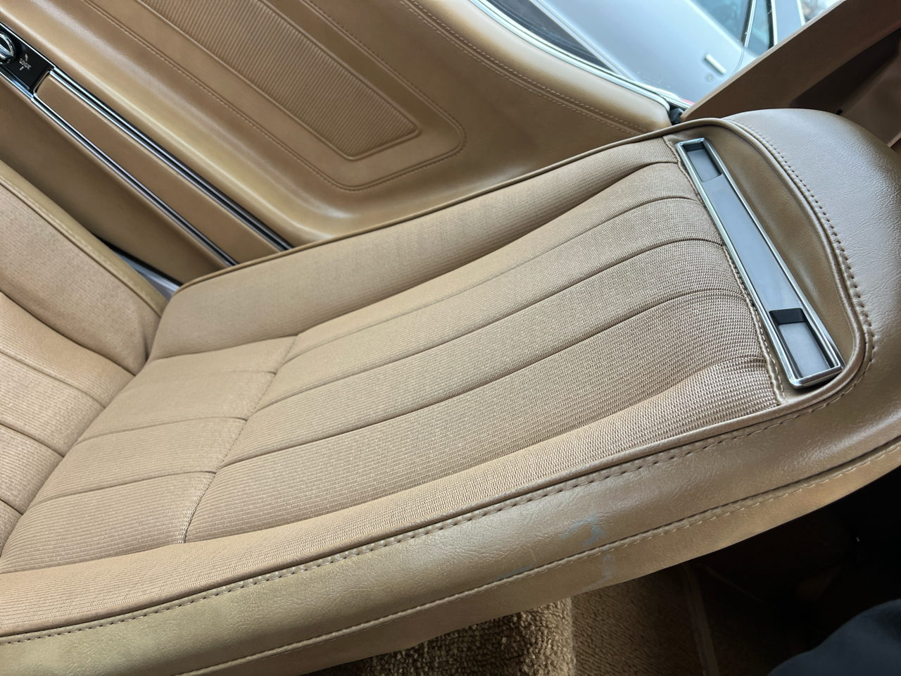 Chevrolet Corvette 2D Coupe 1974