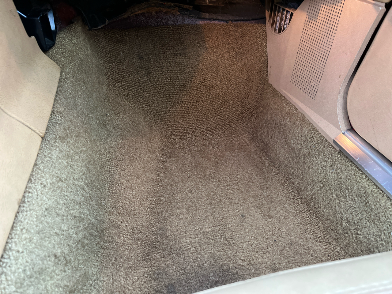 Chevrolet Corvette 2D Coupe 1974