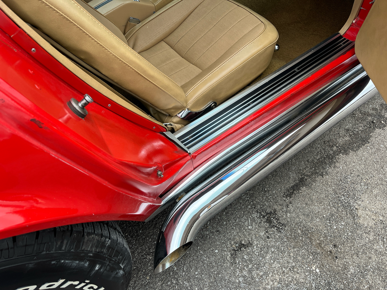 Chevrolet Corvette 2D Coupe 1974