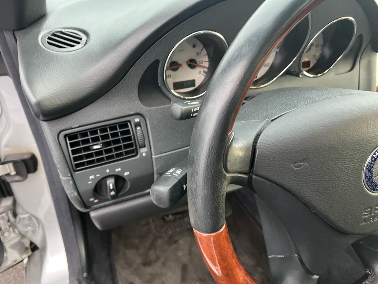 Mercedes-Benz SLK SLK320 2001