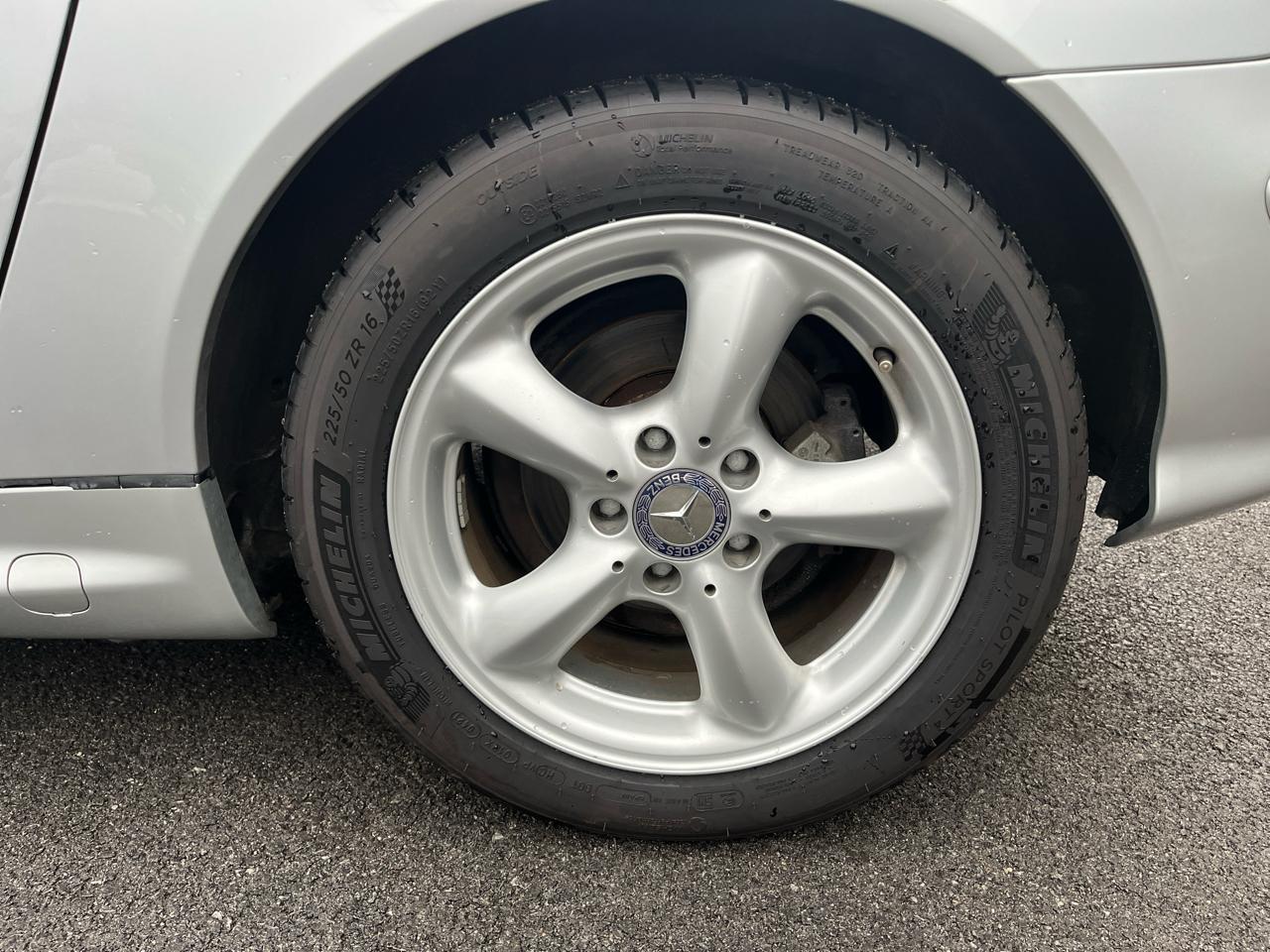 Mercedes-Benz SLK SLK320 2001