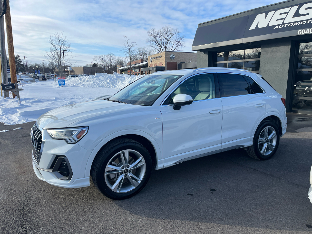 Audi Q3 S line Premium Plus quattro 2022