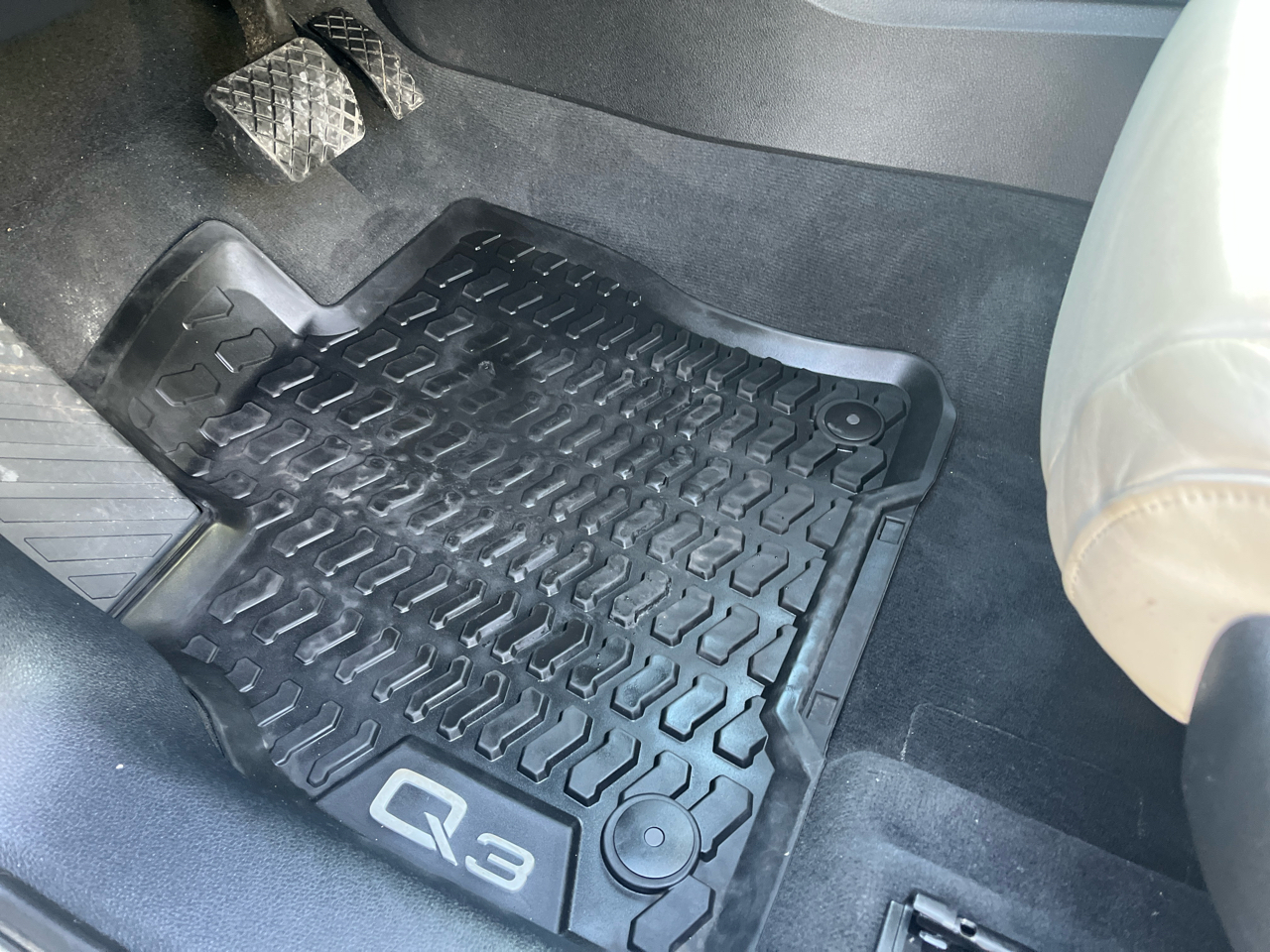 Audi Q3 S line Premium Plus quattro 2022