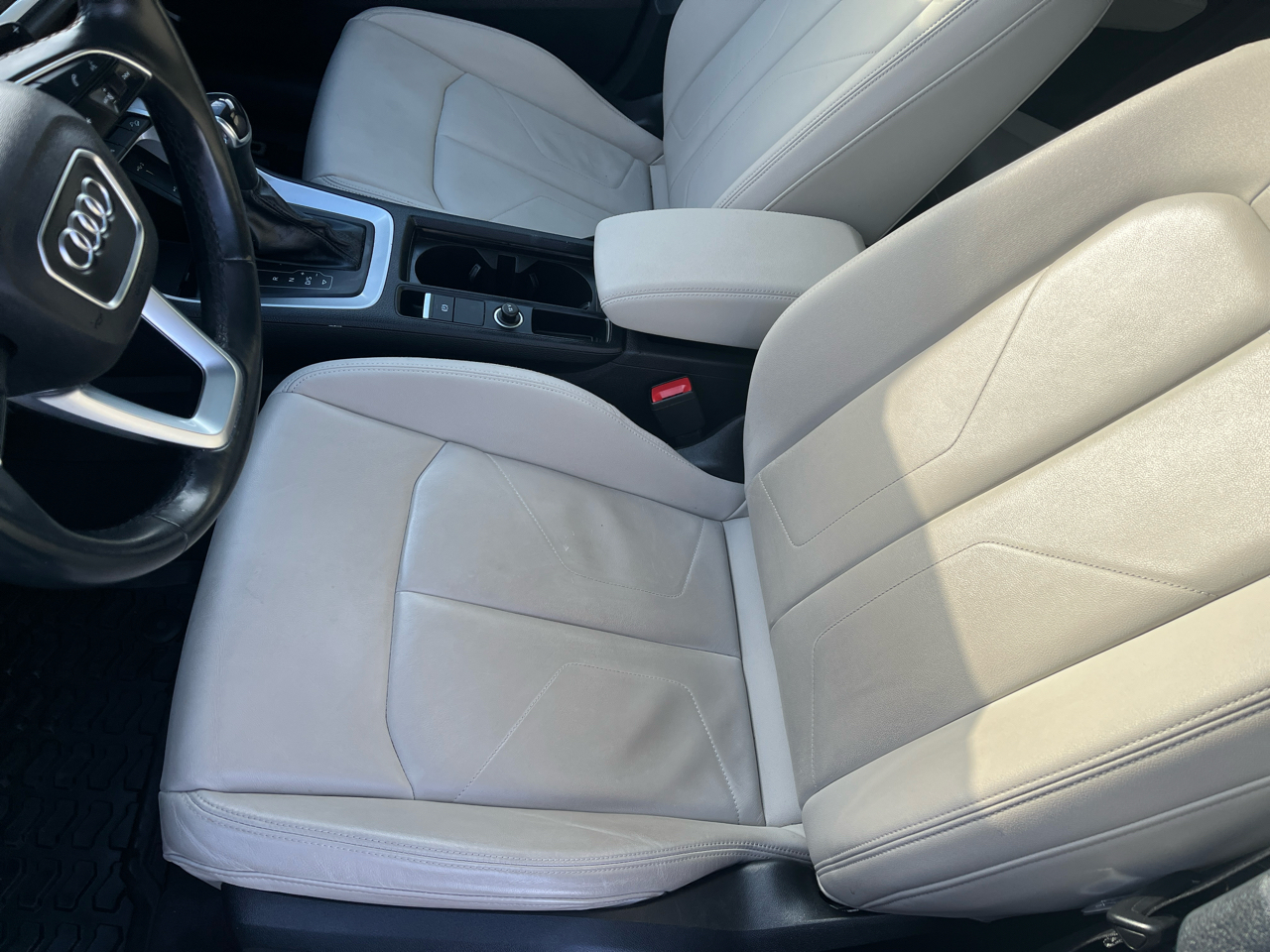 Audi Q3 S line Premium Plus quattro 2022