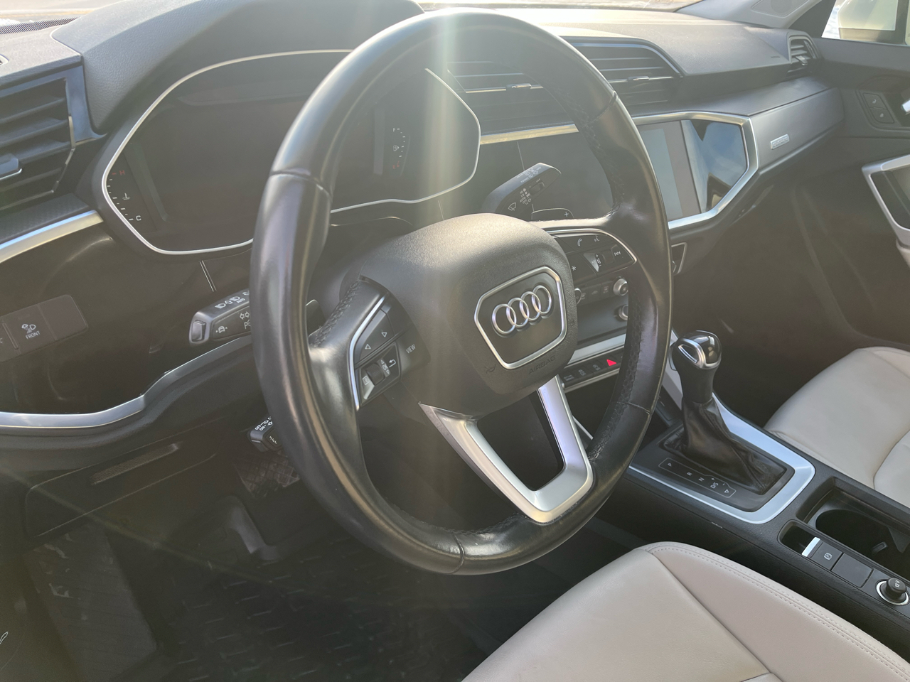 Audi Q3 S line Premium Plus quattro 2022